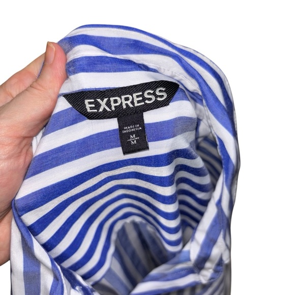 Express Women's M Medium Button Down Blouse Roll Tap Sleeves Striped Lightweight - Picture 7 of 7